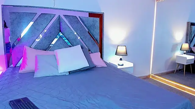 Astrid williams online show from 03-24-26, 03:17