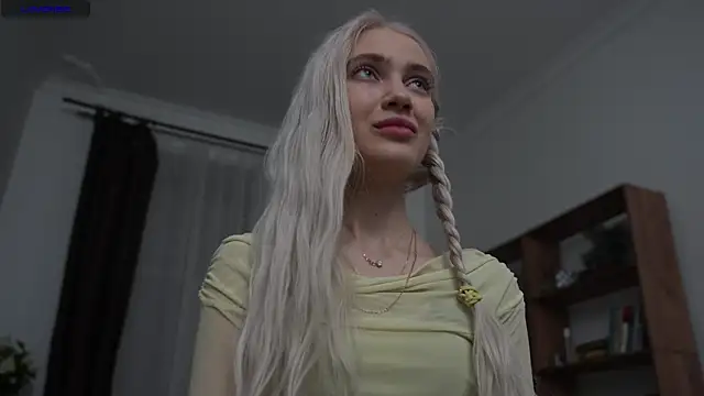 KristalCrowner online show from 04-02-26, 07:31