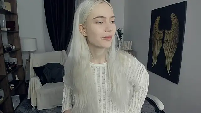 KristalCrowner online show from 02-22-26, 07:37