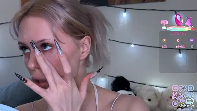 Snapshot of stillsweety chatting on 02-16-26, 11:35 stillsweety online show from 02-16-26, 11:35