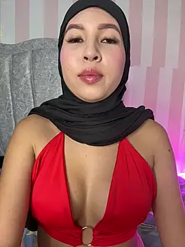 Snapshot of Shann_95 chatting on 07-23-26, 10:38 Shann 95 online show from 07-23-26, 10:38