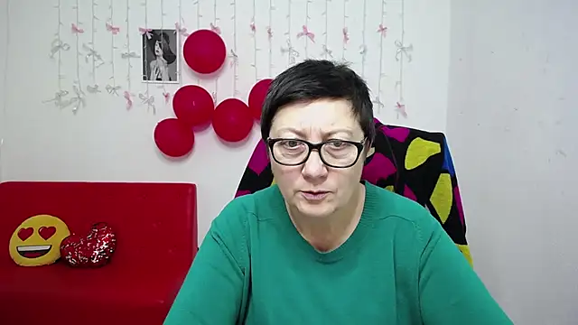 EmilyL0ve online show from 01-15-26, 06:11