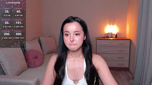 lia hetty online show from 09-24-25, 03:51