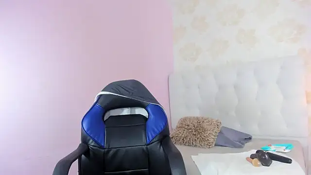 JOLIEBENSON1 online show from 02-11-26, 02:44