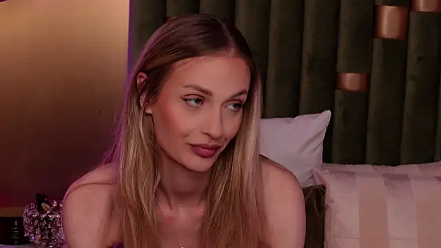 Snapshot of AmeliaAngel chatting on 04-24-26, 06:59 AmeliaAngel online show from 04-24-26, 06:59