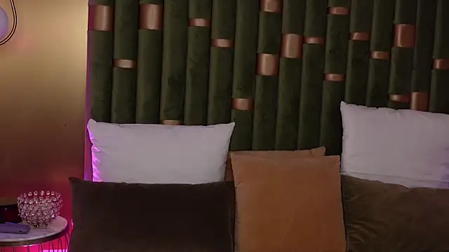 AmeliaAngel online show from 04-15-26, 04:51