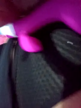 Snapshot of Moranguinhobr chatting on 02-09-26, 09:46 Moranguinhobr online show from 02-09-26, 09:46