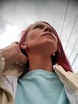 Snapshot of cintia_love chatting on 01-07-26, 10:15 cintia love online show from 01-07-26, 10:15