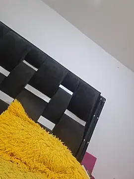 cintia love online show from 04-14-26, 08:58