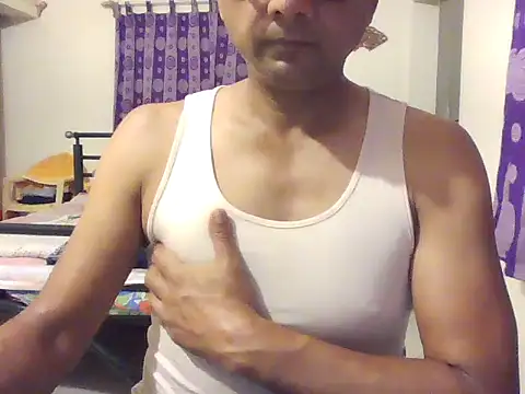 Snapshot of Moh-Moksha chatting on 05-11-26, 04:15 Moh-Moksha online show from 05-11-26, 04:15