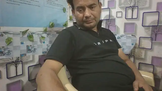 Snapshot of KUMA_500 chatting on 02-23-26, 01:44 KUMA 500 online show from 02-23-26, 01:44