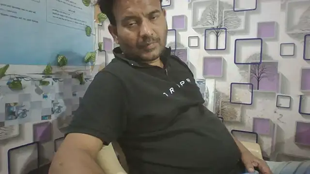 Snapshot of KUMA_500 chatting on 02-17-26, 01:30 KUMA 500 online show from 02-17-26, 01:30