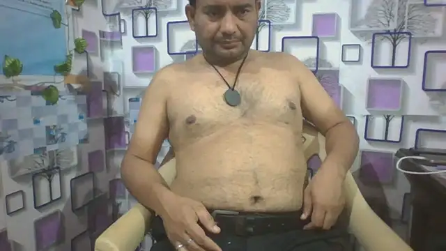 Snapshot of KUMA_500 chatting on 02-25-26, 02:01 KUMA 500 online show from 02-25-26, 02:01