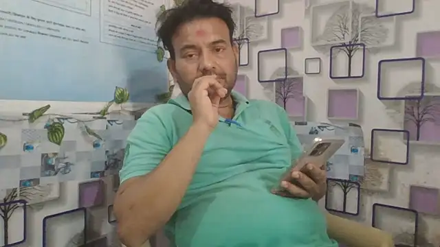 Snapshot of KUMA_500 chatting on 02-04-26, 08:42 KUMA 500 online show from 02-04-26, 08:42