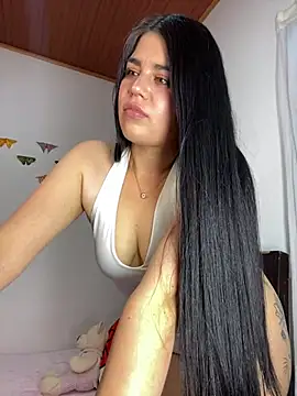 Snapshot of sophyy_white chatting on 05-30-26, 11:10 sophyy white online show from 05-30-26, 11:10