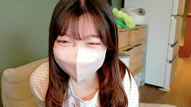   Yui  online show from 03-03-26, 03:02