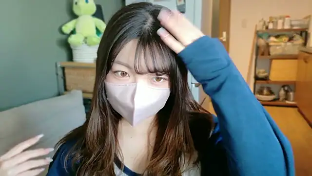   Yui  online show from 02-15-26, 05:41