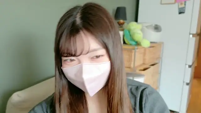   Yui  online show from 02-24-26, 12:55