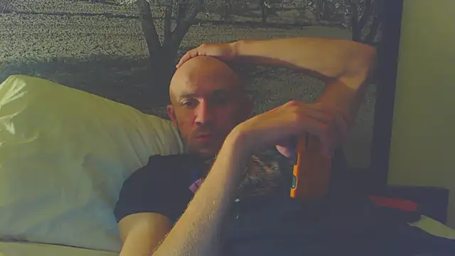 cloudyplay661 online show from 04-12-26, 06:49