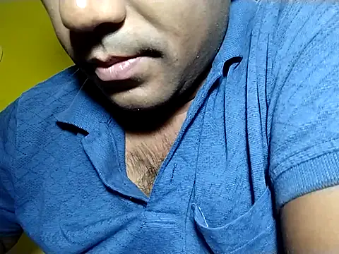 Snapshot of Lucky___05 chatting on 05-02-26, 04:39 Lucky 05 online show from 05-02-26, 04:39