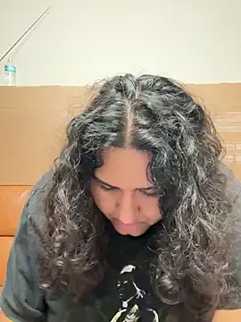 Angeliccreamyrican online show from 02-06-26, 05:47