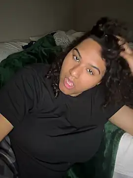 Angeliccreamyrican online show from 04-12-26, 05:11