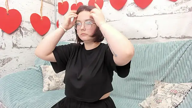 Snapshot of Sweetie_Rozzy chatting on 05-01-26, 01:10 Sweetie Rozzy online show from 05-01-26, 01:10