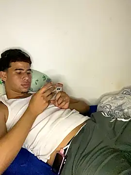 lzinho9153 online show from 02-09-26, 03:15