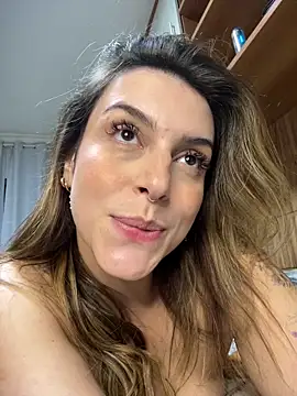 Snapshot of BarbieHotBrazil chatting on 04-19-26, 03:18 BarbieHotBrazil online show from 04-19-26, 03:18