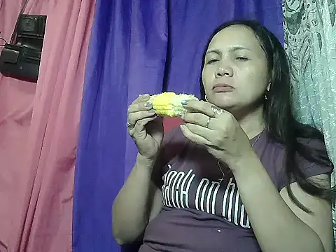 Snapshot of prettymomma24xx chatting on 06-02-26, 09:53 prettymomma24xx online show from 06-02-26, 09:53