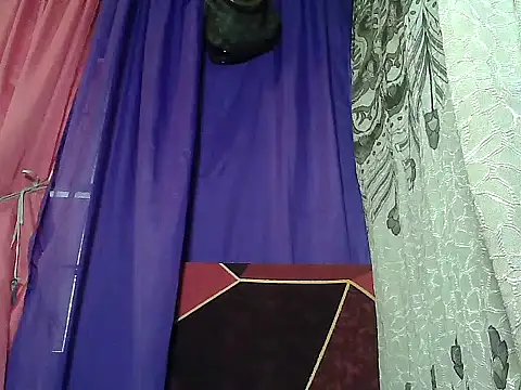 Snapshot of prettymomma24xx chatting on 05-12-26, 09:32 prettymomma24xx online show from 05-12-26, 09:32
