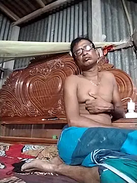 Snapshot of Hot-headed chatting on 05-15-26, 05:11 Hot-headed online show from 05-15-26, 05:11