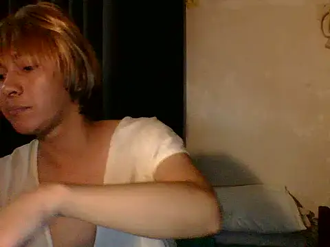 Snapshot of sweetinnocent69xxx chatting on 06-18-26, 04:56 sweetinnocent69xxx online show from 06-18-26, 04:56