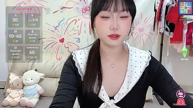 xiaoguai99 online show from 04-15-26, 05:57