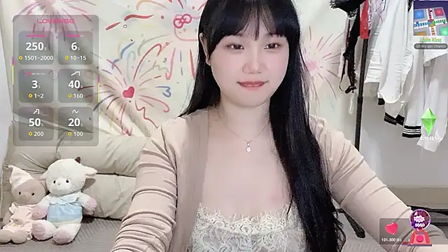 Snapshot of xiaoguai99 chatting on 05-09-26, 12:52 xiaoguai99 online show from 05-09-26, 12:52