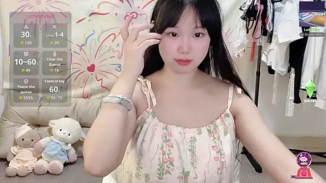 Snapshot of xiaoguai99 chatting on 06-12-26, 06:55 xiaoguai99 online show from 06-12-26, 06:55