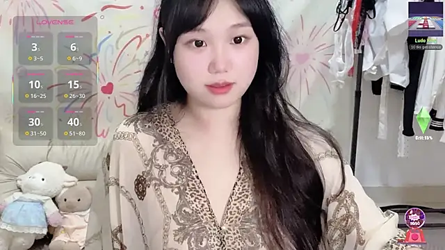 xiaoguai99 online show from 06-18-26, 12:54