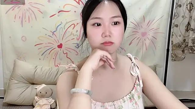 xiaoguai99 online show from 07-04-26, 08:31