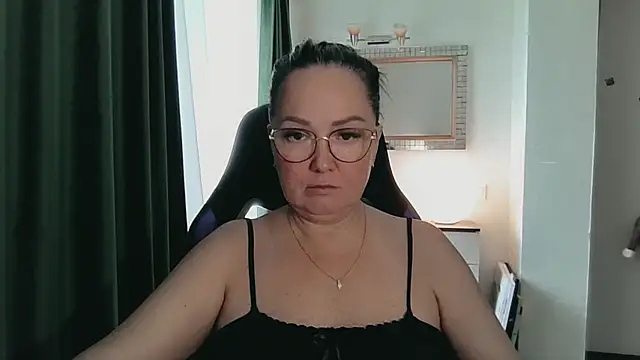 infinity loveliness online show from 07-18-26, 06:44
