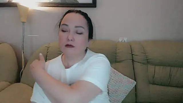 infinity loveliness online show from 12-19-25, 07:11