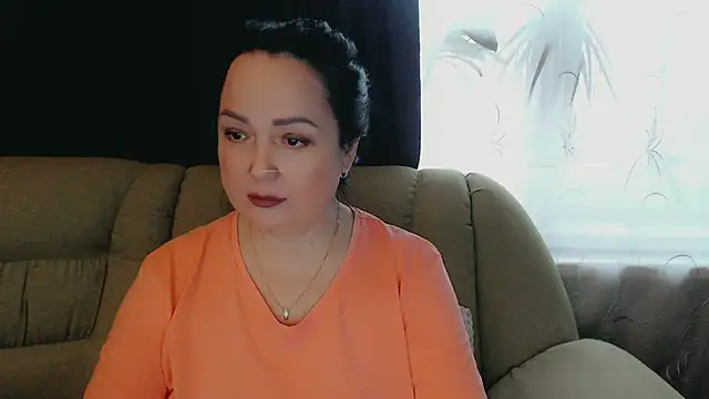 infinity loveliness online show from 11-18-25, 08:17