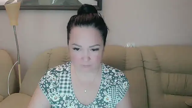 infinity loveliness online show from 09-26-25, 05:14