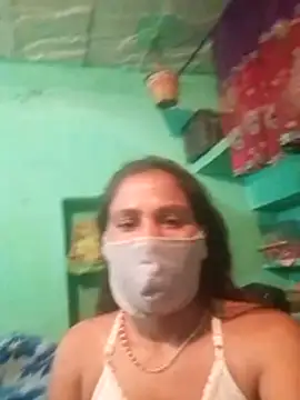 Snapshot of Rachna9090 chatting on 02-15-26, 03:33 Rachna9090 online show from 02-15-26, 03:33