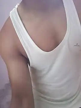 Snapshot of ravi18122 chatting on 07-15-26, 05:09 ravi18122 online show from 07-15-26, 05:09