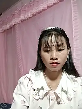 Snapshot of Wily-06 chatting on 06-21-26, 11:21 Wily-06 online show from 06-21-26, 11:21