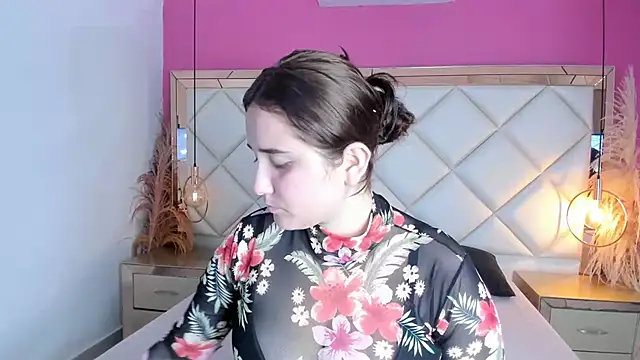 NikollHills online show from 01-08-26, 05:41