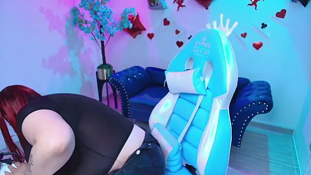 Snapshot of Hannah_andrews chatting on 02-23-26, 07:25 Hannah andrews online show from 02-23-26, 07:25