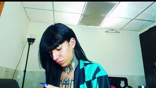 Snapshot of jazmin_wolf chatting on 02-12-26, 05:02 jazmin wolf online show from 02-12-26, 05:02