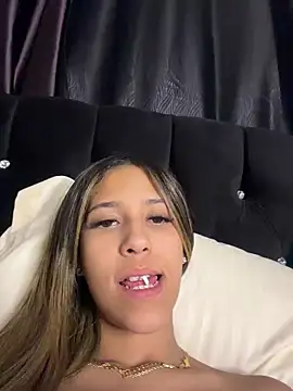 vicky bass  online show from 04-09-26, 01:29