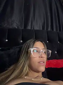 vicky bass  online show from 03-17-26, 01:41